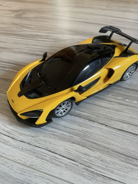 Samochodzik zdalnie sterowany rc