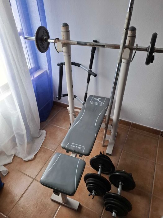 Venda de halteres + banco de treino + barras