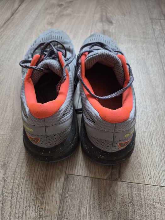 Sprzedam Buty Asics 45