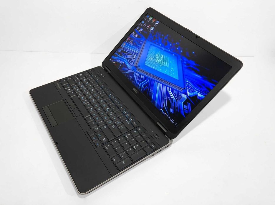 Ноутбук Dell Latitude E6540, Core i5-4310M, 8Gb, SSD 200Gb + HDD 500Gb