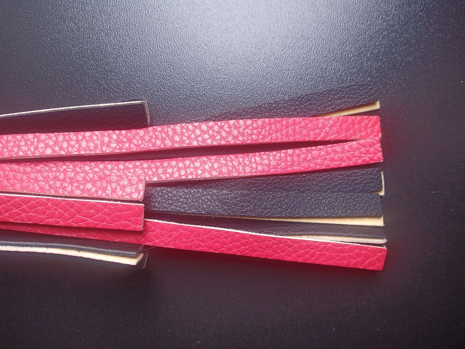 brelok zawieszka przywieszka od torebki CK kutas breloczek do torebki