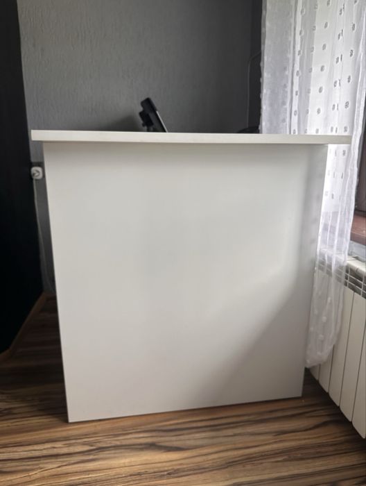 Lada recepcyjna recepcja biurko