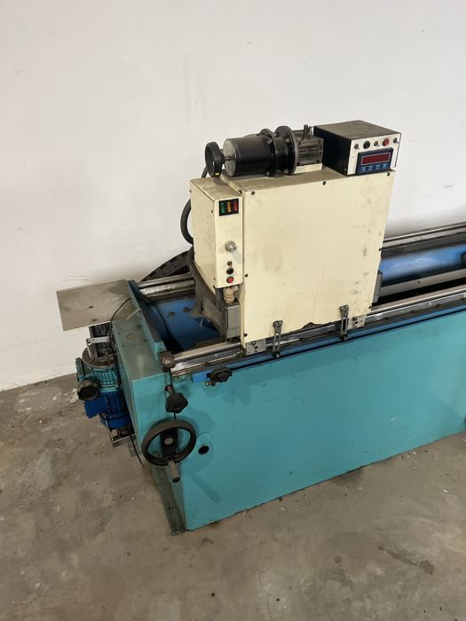 Ostrzarka SON-138 z autamotyczynm posuwem + rozne noże