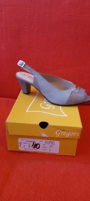 Skórzane czólenka 40