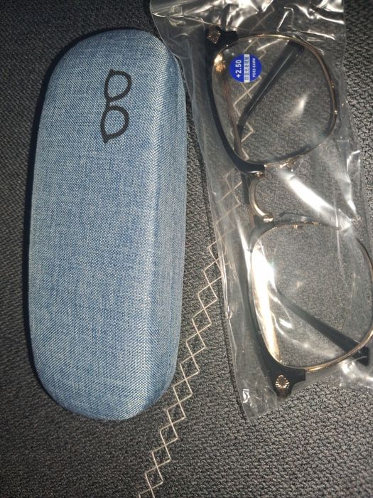 *** okulary korekcyjne +2,5 *** + pudelko gratis