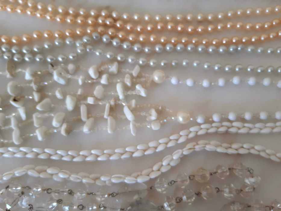 Bijuteria vintage, 11 colares+3 pulseiras+bolsa, nunca usados