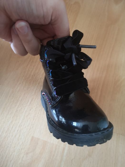 Butki dziewczęce r21