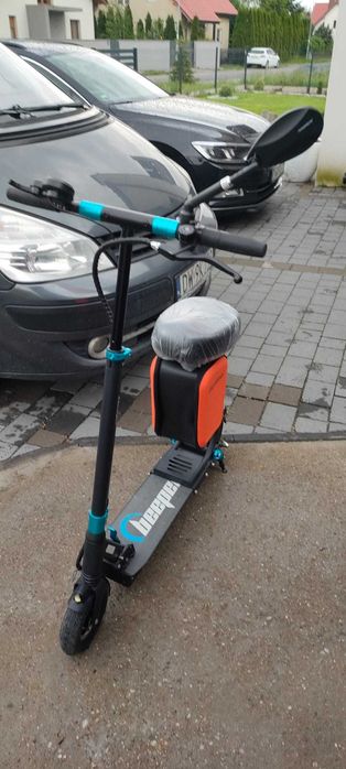 Hulajnoga elektryczna BEEPER z siodelkiem, torba