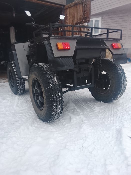Повнопривідний квадроцикл