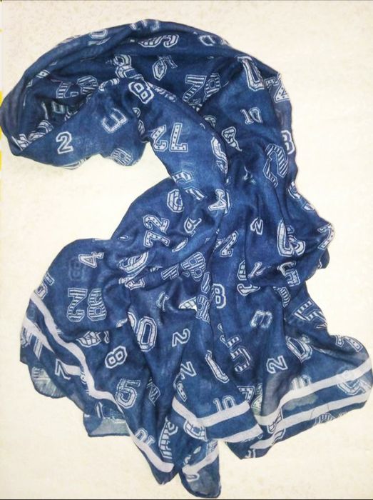 Шарф женский большой деми с принтом "цифры" синий