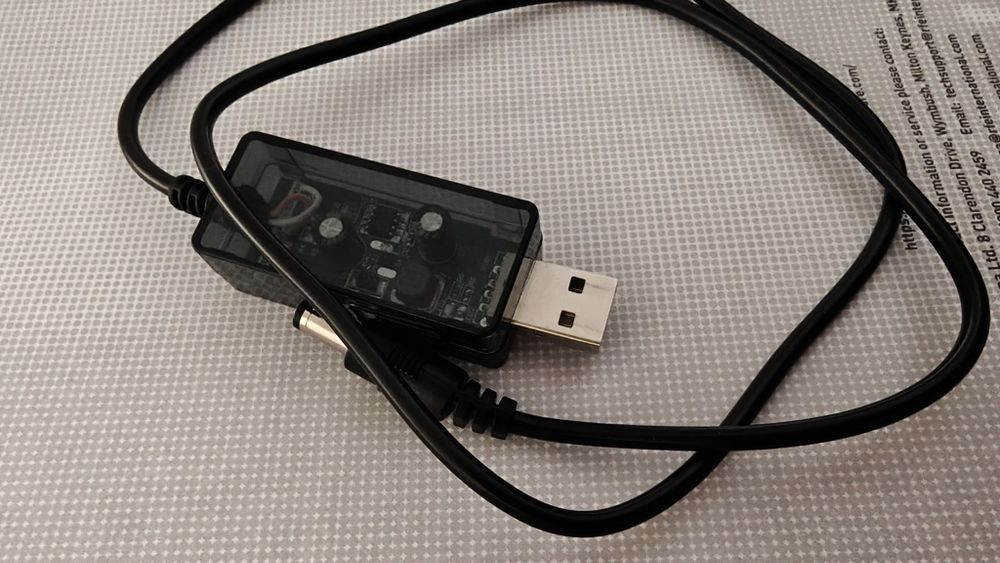 Адаптер питания для роутра WiFi 9V