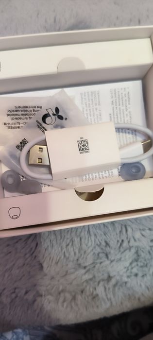 Huawei freeBuds 5i  в дуже доброму стані