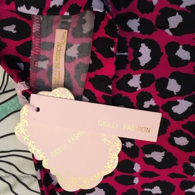 Camisola Rosa Licra Nova