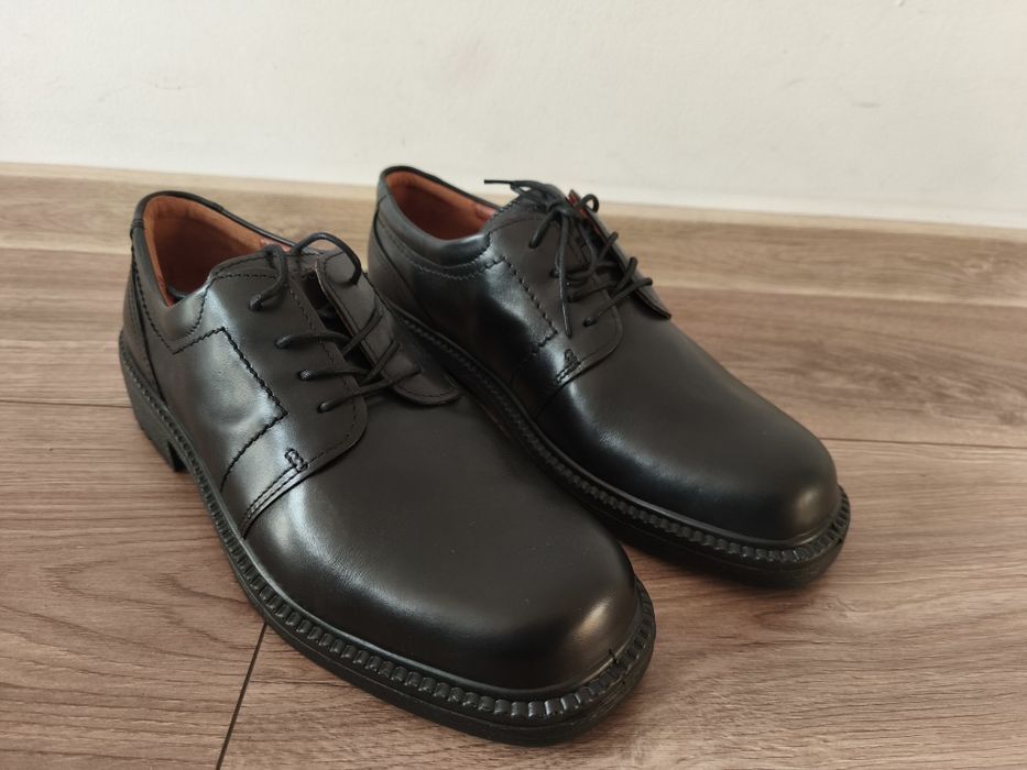 Półbuty męskie marki Ecco rozmiar 43.