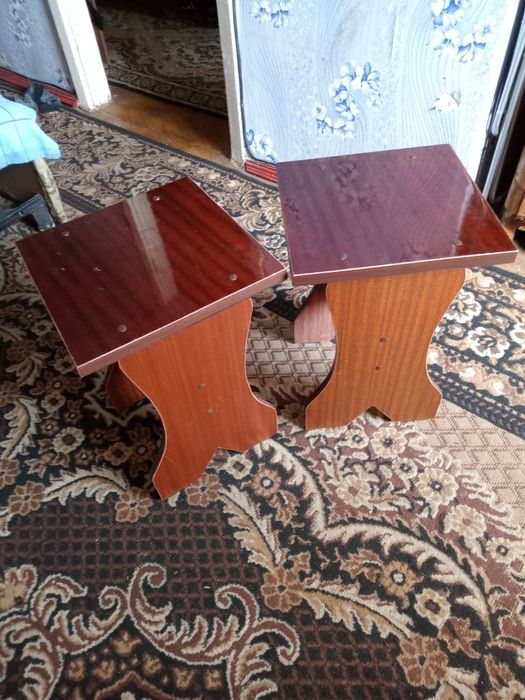 Продам табуретки