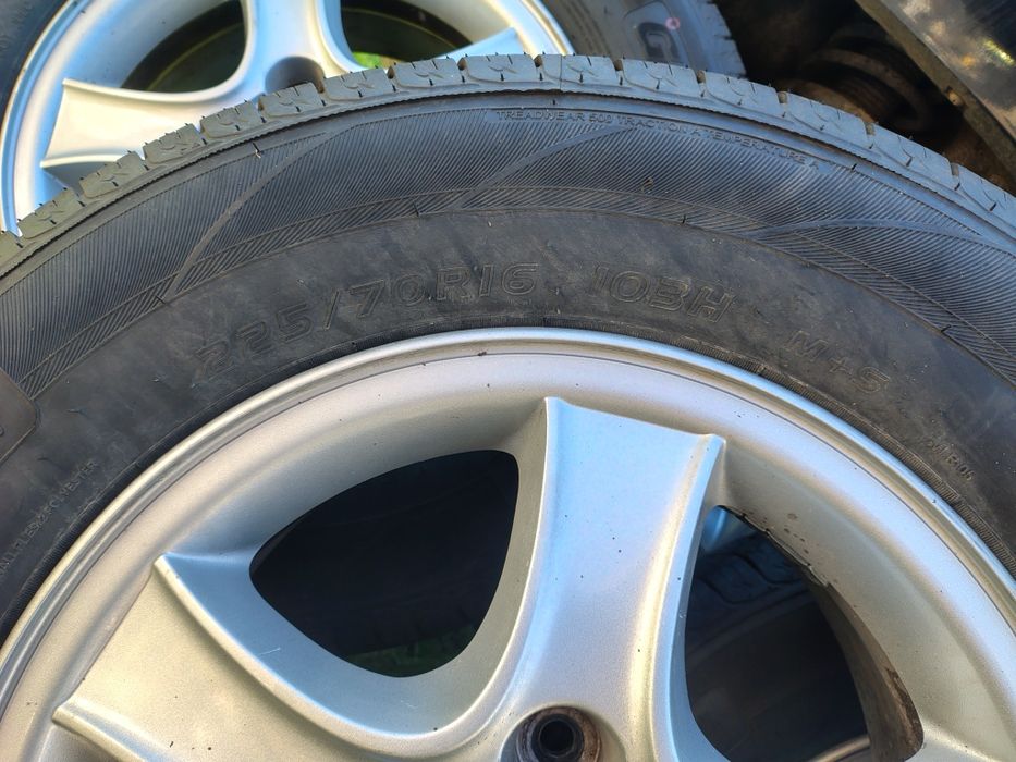 Nowe opony letnie  225/70/R16