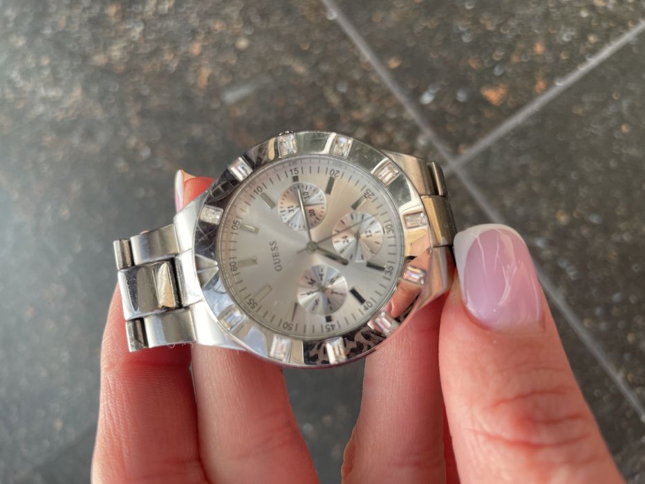 Годинник жіночий Guess