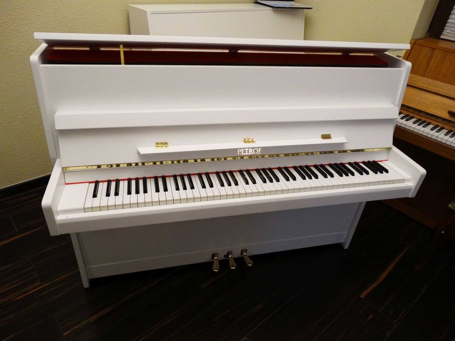 Pianino biale Petrof bdb