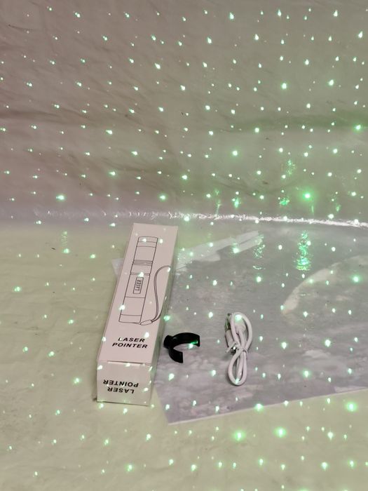 Laser zielony duży zasięg.Ładowany z USB -C.
