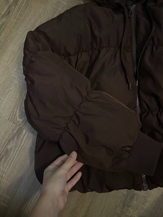 шоколадна куртка H&M