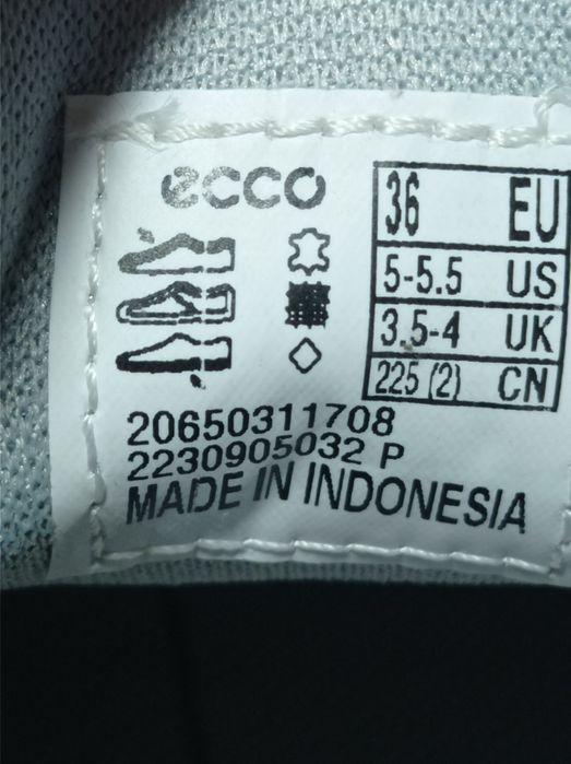 Кеди  шкіряні ЕССО Soft 2.0 36,39р.