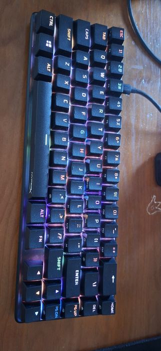 Teclado hyperx alloy