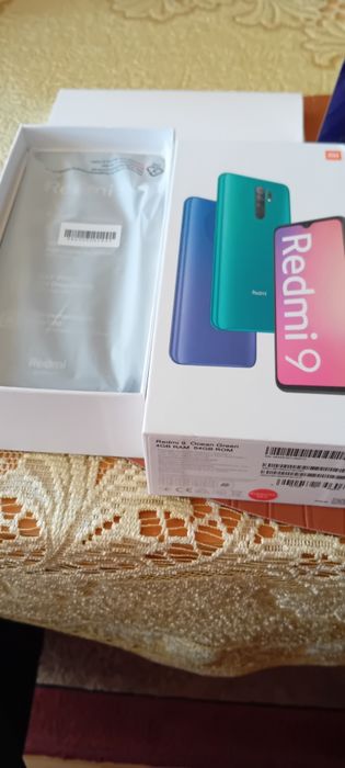 Telefon REDMI.  9