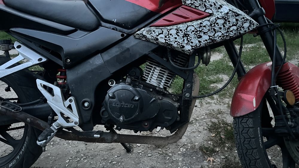 Мотоцикол Kawasaki 250 кб
