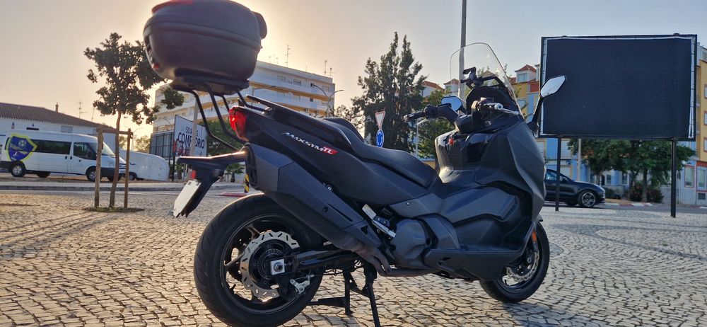 MAXSYM TL500 impecável.