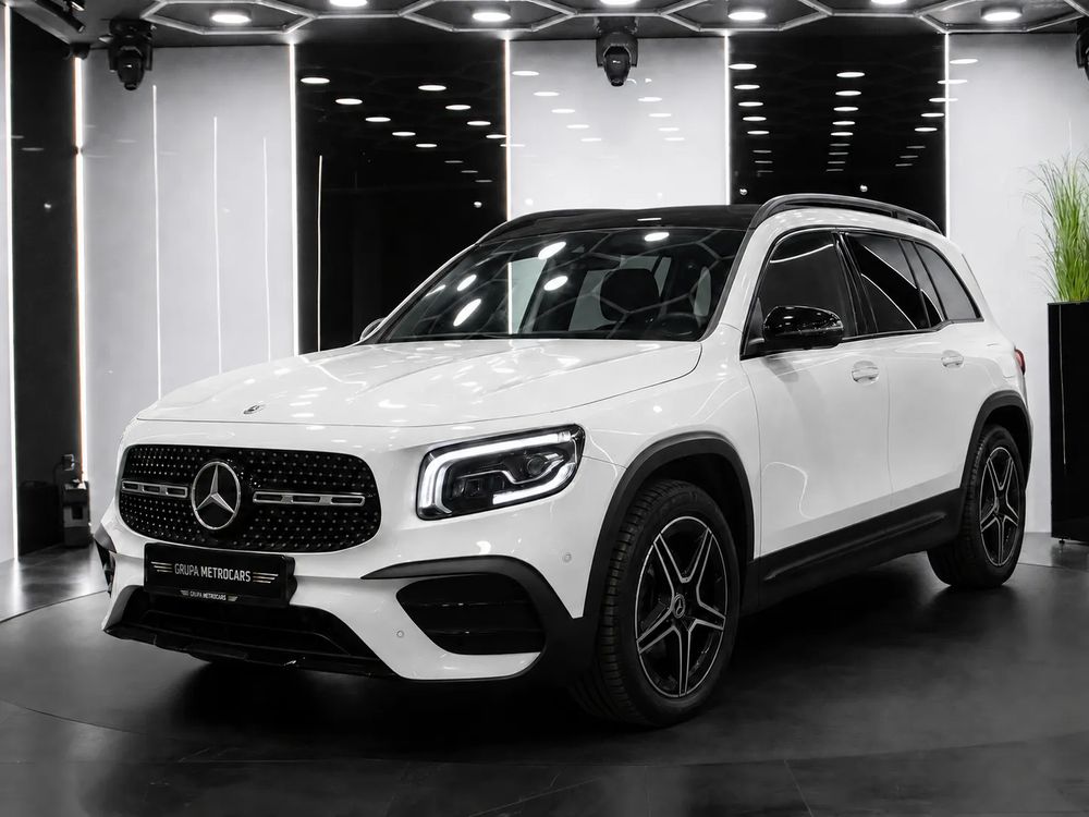 Mercedes-Benz GLB 200 4-Matic AMG Line 8