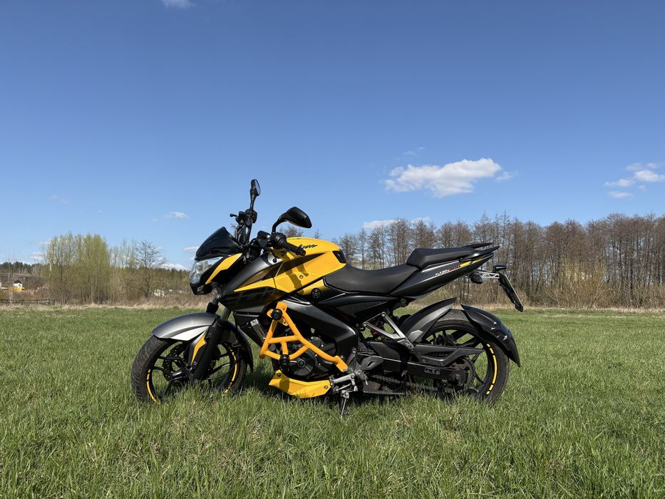 Bajaj Pulsar NS 200