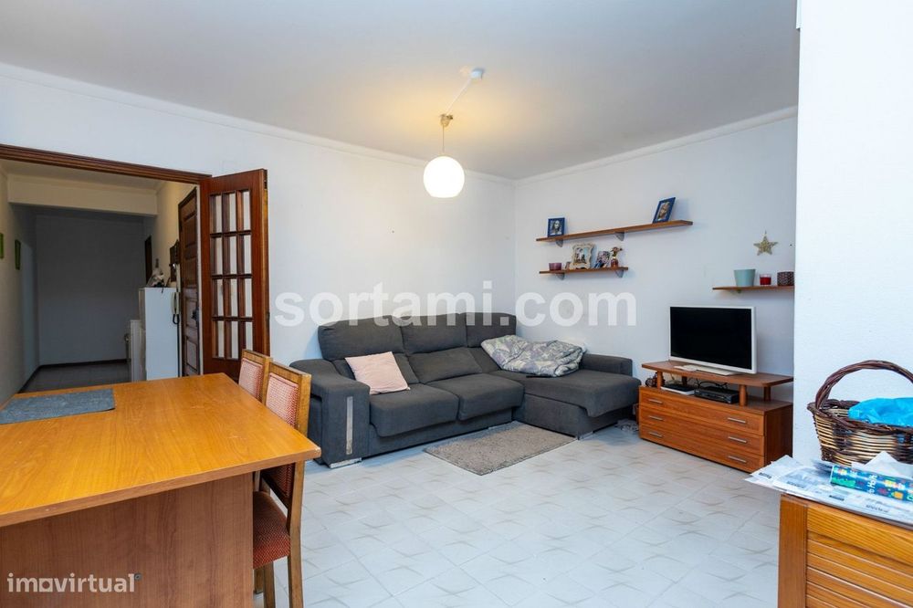 T2 Apartment for Sale in Quarteira, Loulé