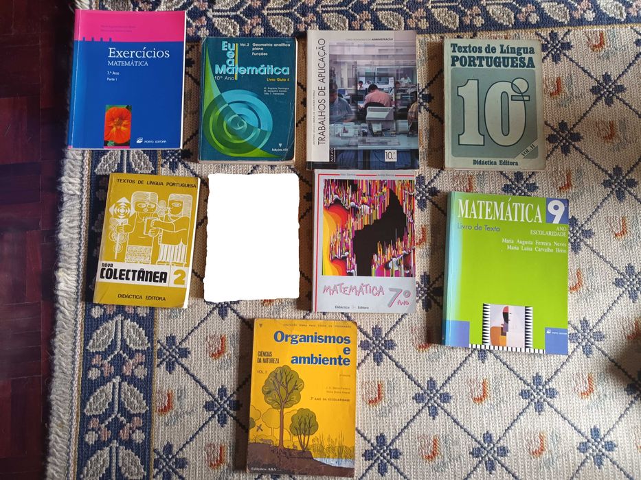 Livros escolares antigos