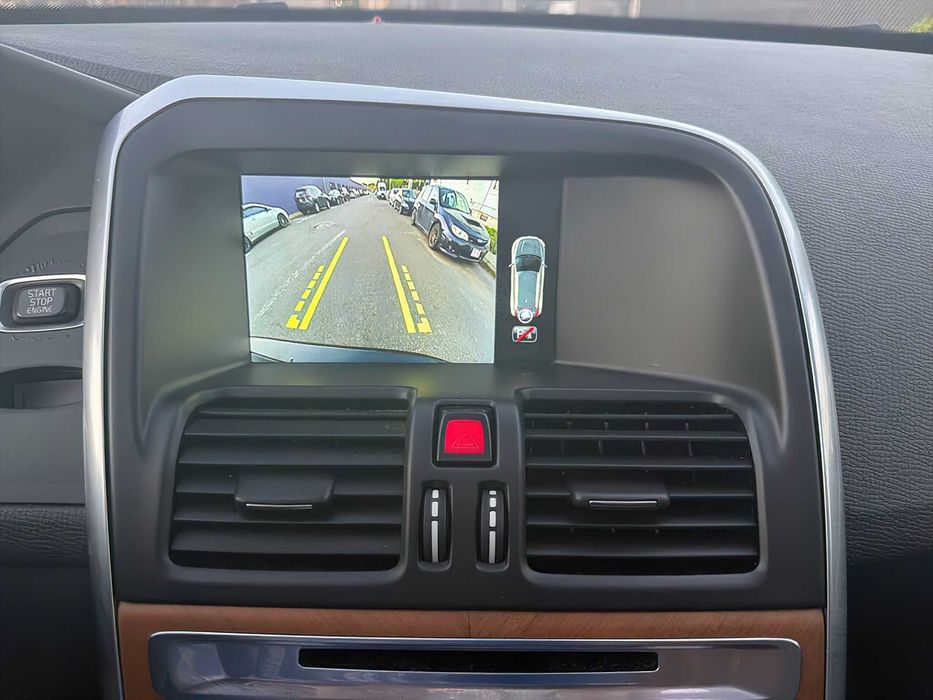 Volvo XC60      2014