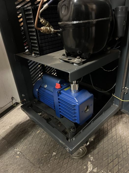 Станція заправки кондиціонерів