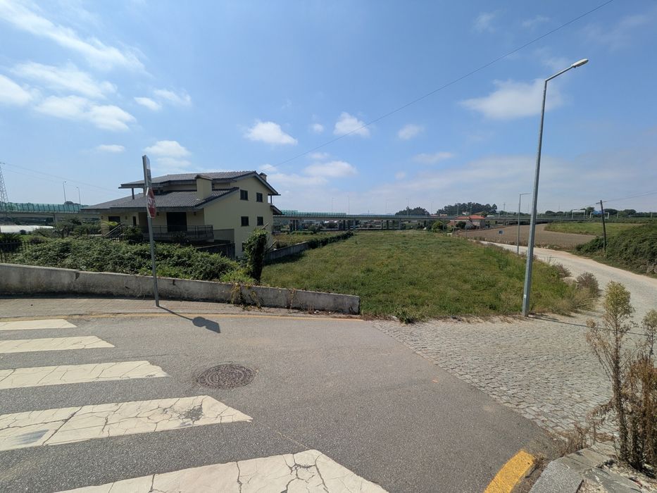 Aluga-se terreno em Gondomar