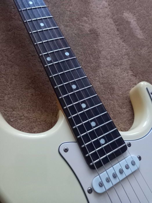 gitara elektryczna stratocaster