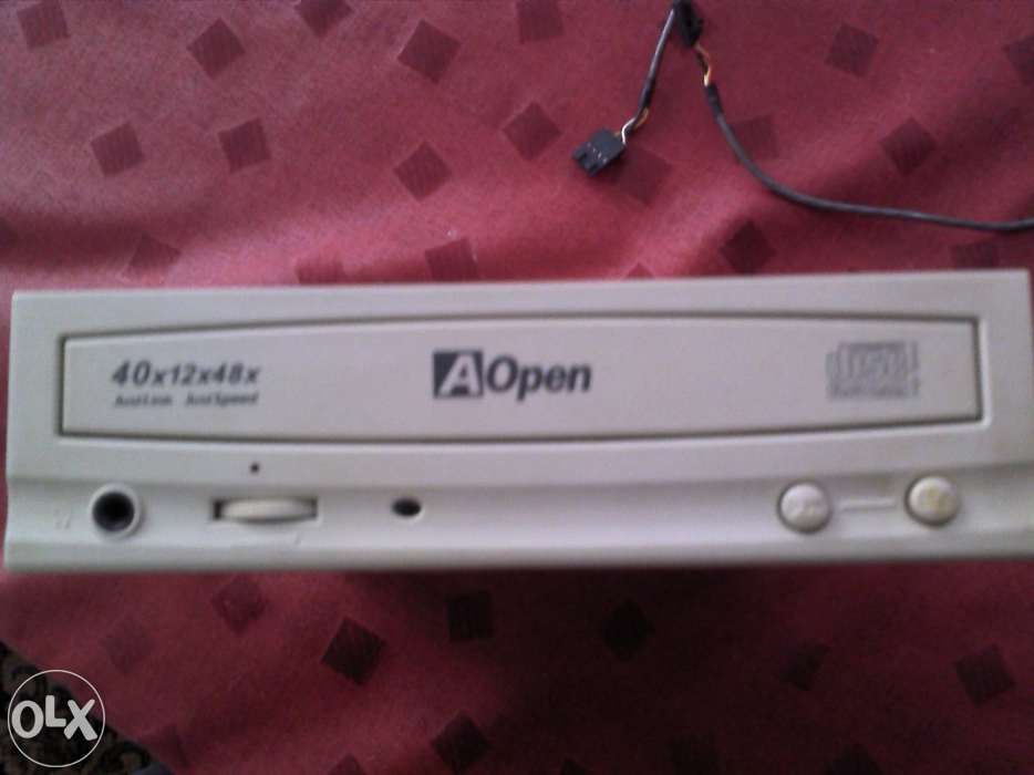 AOPEN CD/DVD Reader/Writer425379123492956161