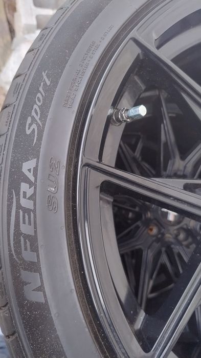 Arceo Marseille 19” Glossy Black + Nexen N’Fera Sport do Mustanga