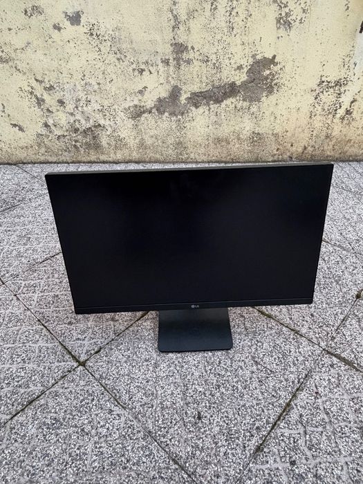 Monitores LG 24 polegadas Full HD (1920x1080)469277449860556802