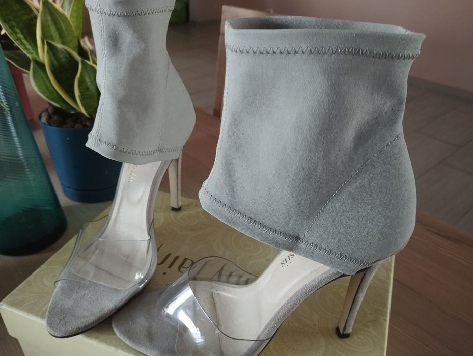 Sprzedam buty na obcasie