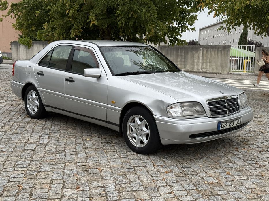 Mercedes benz c200