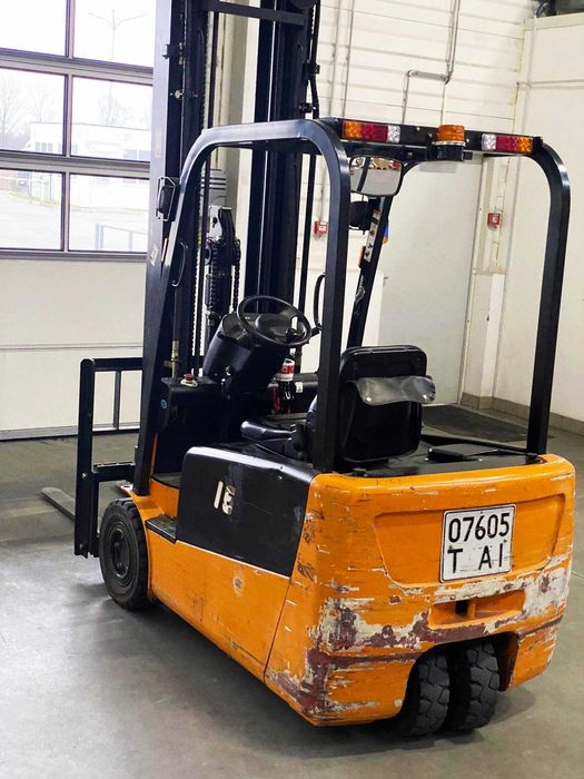 Вилковий навантажувач CPDS16J-C1