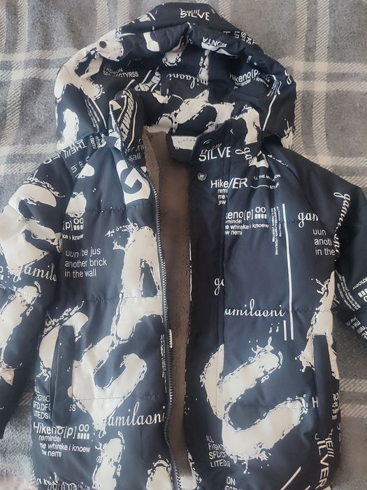 Продам дитячу курточку