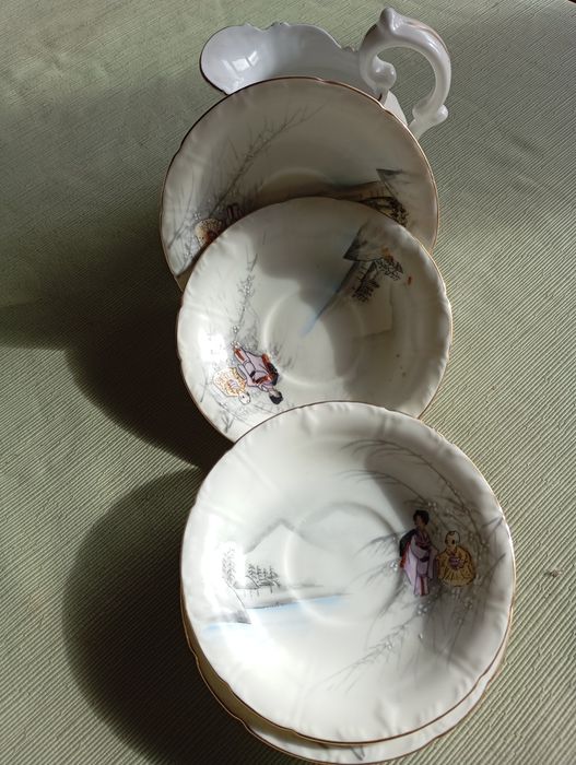 Jogo de café ou chá porcelana Vista Alegre por 60 euros