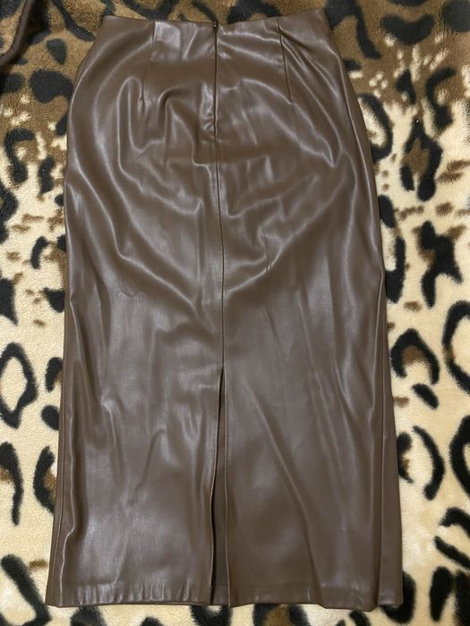 Юбка кожаная шоколад  Zara