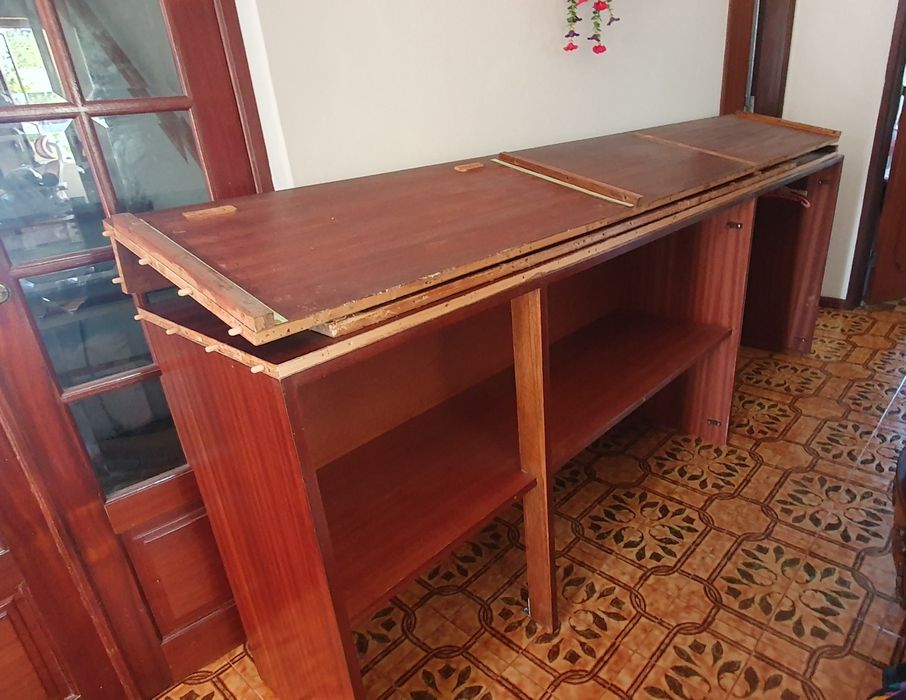 Roupeiro armário desmontado e pronto a levar