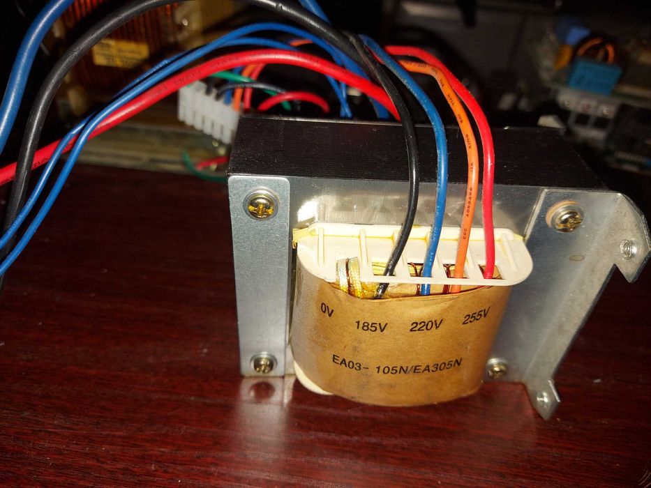 Transformatory toroid silnik