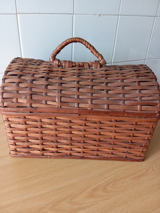 Cesto verga antigo