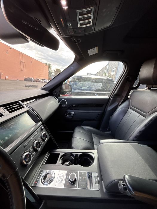 Land Rover Discovery SE 2019 3L AWD